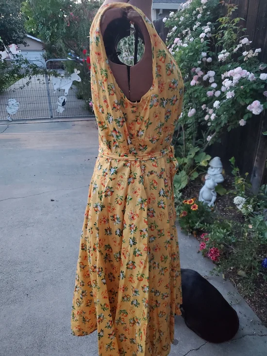 Heart Of Haute Oranges Print Dress - Yellow - Picture 6 of 7